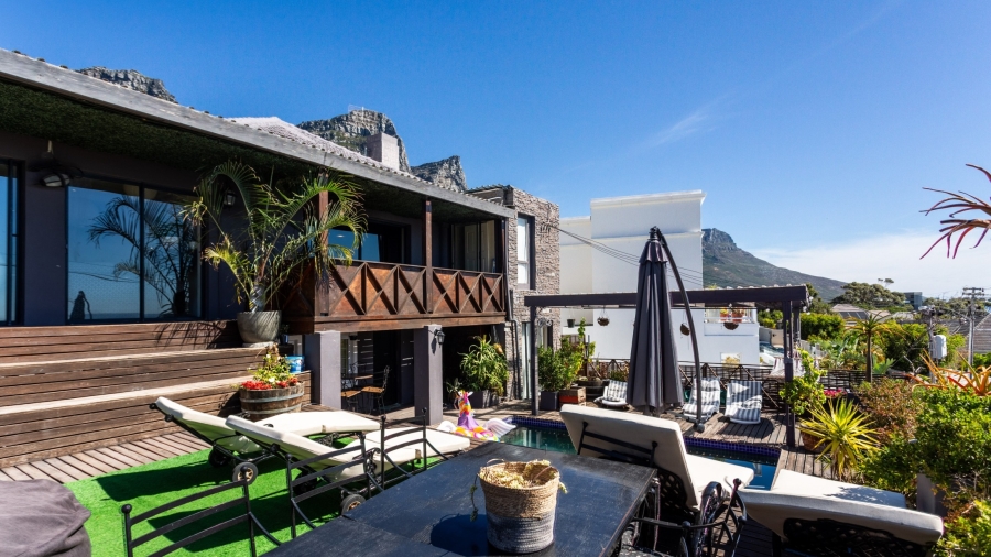 12 Bedroom Property for Sale in Camps Bay Western Cape